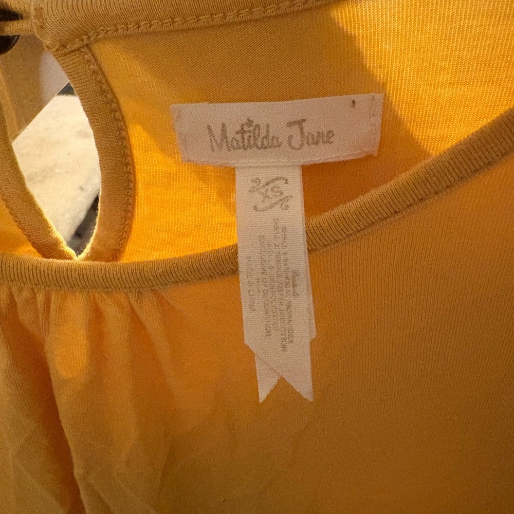Yellow Ruffle Sleeve Top - Picture 3 of 3
